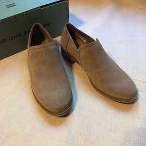 Toms Taupe Suede Boot